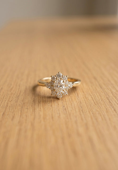 Anillo Solitario Elegance – Oro Laminado 18K