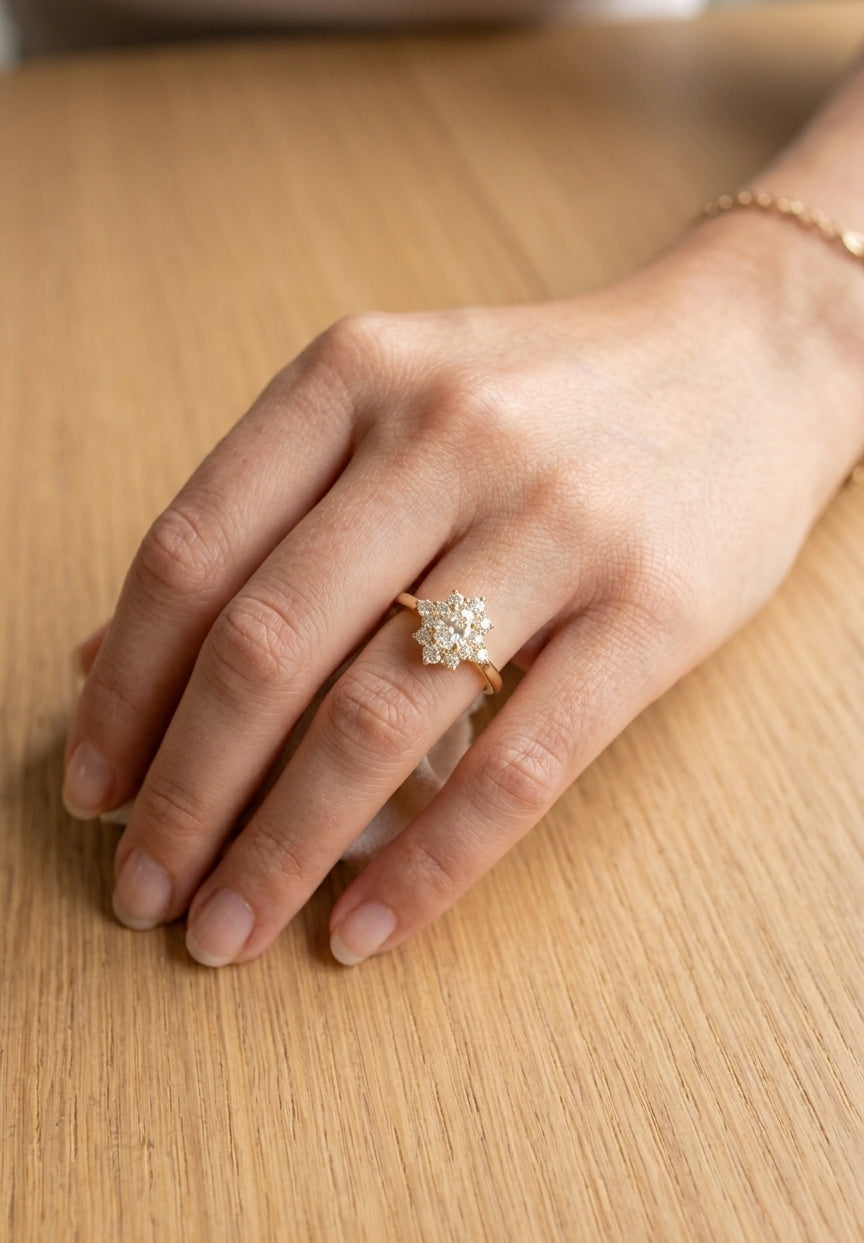 Anillo Solitario Elegance – Oro Laminado 18K
